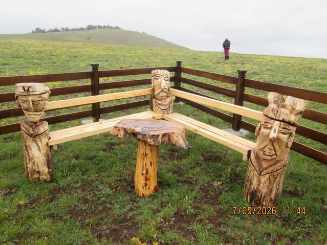 Zanimljiva narodna umetnost!