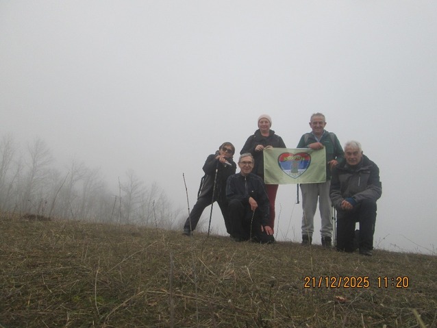 Vrh Lipovca, Kućišta 932mnv.